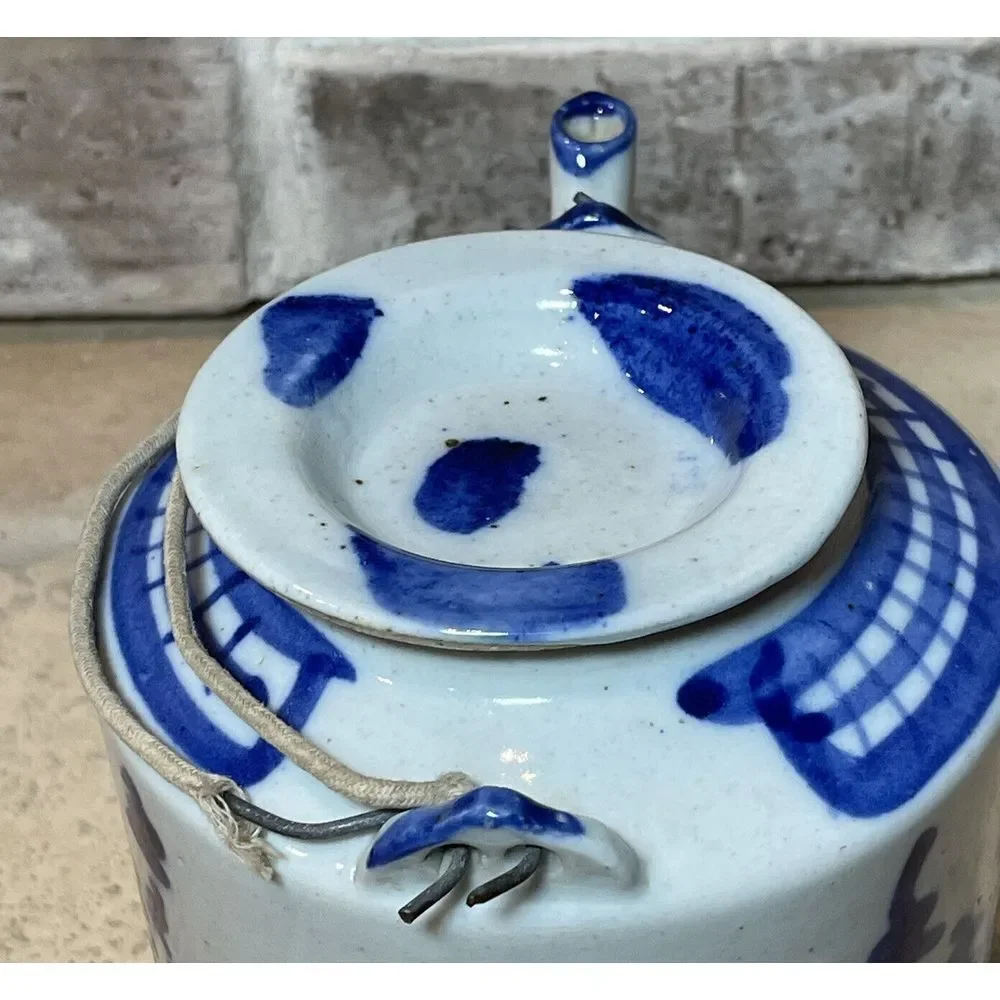 Antique 1800s Chinese Canton Export Railroad Teapot 6.5 Inch Lid Blue Stoneware‎